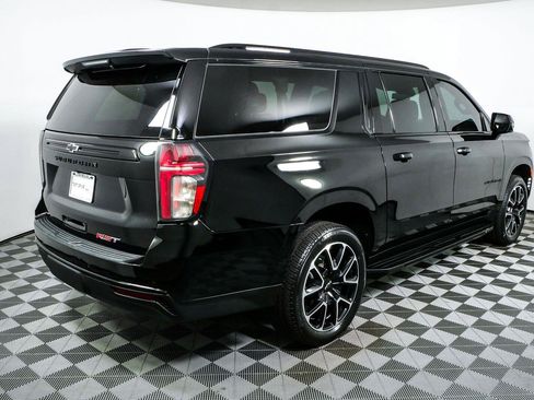 Certified 2024 Chevrolet Suburban RST w/ Luxury Package RWD image 3