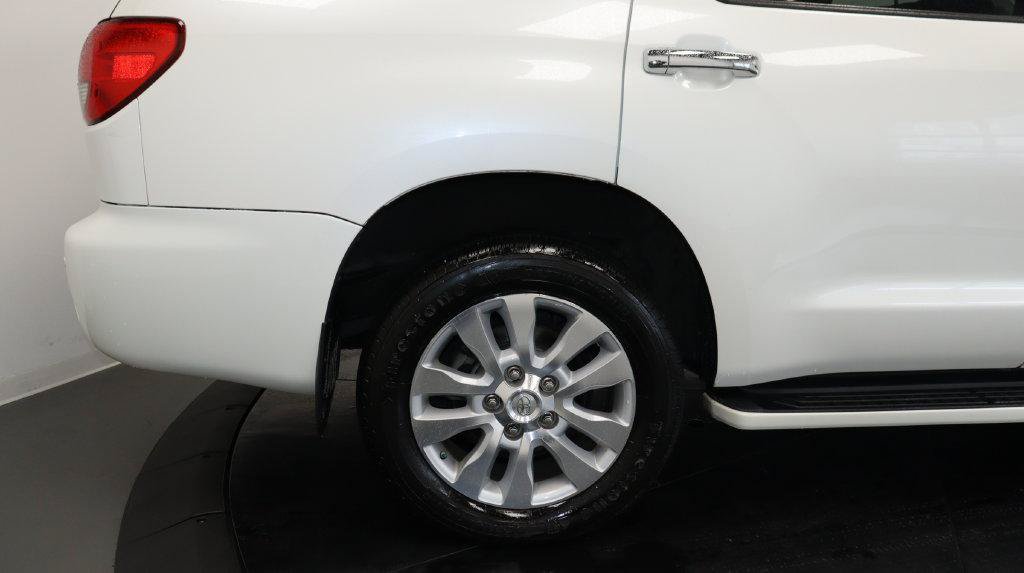 Used 2016 Toyota Sequoia Platinum AWD/4WD image 15