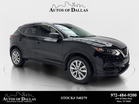 Used 2020 Nissan Rogue Sport SV FWD image 1