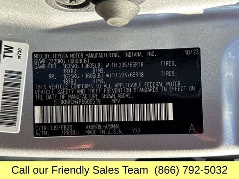 Certified 2023 Toyota Highlander XLE image 33