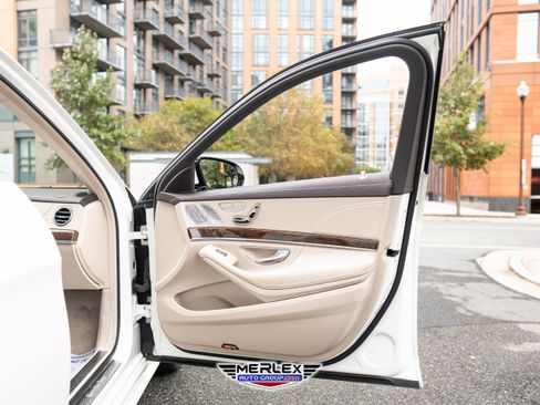 Used 2015 Mercedes-Benz S 550 4MATIC Sedan image 47