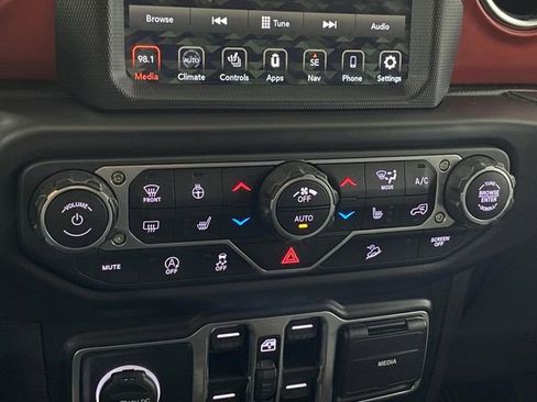 Certified 2020 Jeep Wrangler Unlimited Rubicon image 27