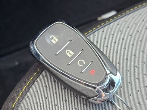 Certified 2025 Chevrolet Trax LT image 29