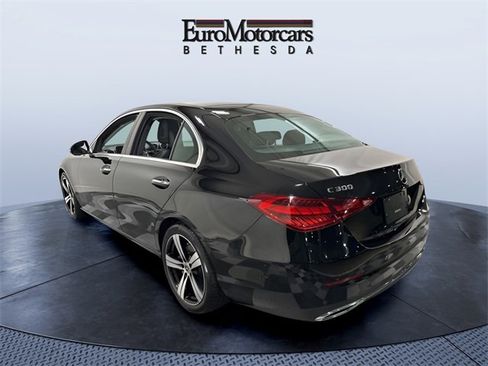 Used 2025 Mercedes-Benz C 300 4MATIC Sedan image 3