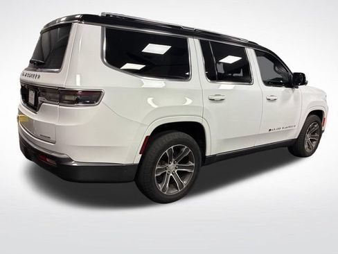 Used 2022 Jeep Grand Wagoneer Series I AWD/4WD image 5