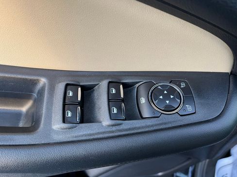 Used 2022 Ford Edge SE image 13