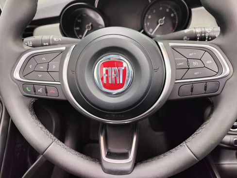 Used 2023 FIAT 500X Pop image 25