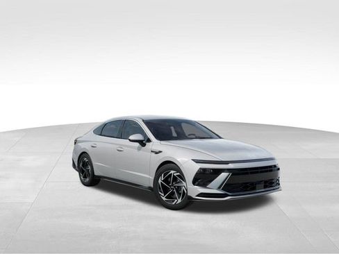 New 2026 Hyundai Sonata SEL image 2