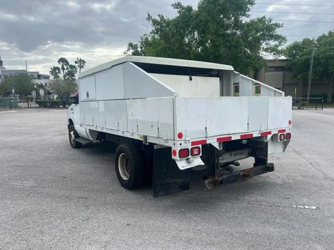 Used 2012 Ford E-450 and Econoline 450 Super Duty RWD image 3