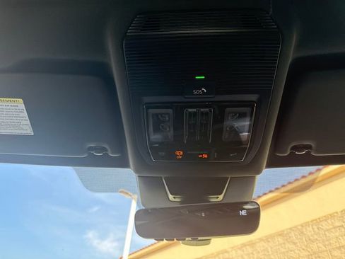 New 2026 Volkswagen Tiguan SEL R-Line image 29