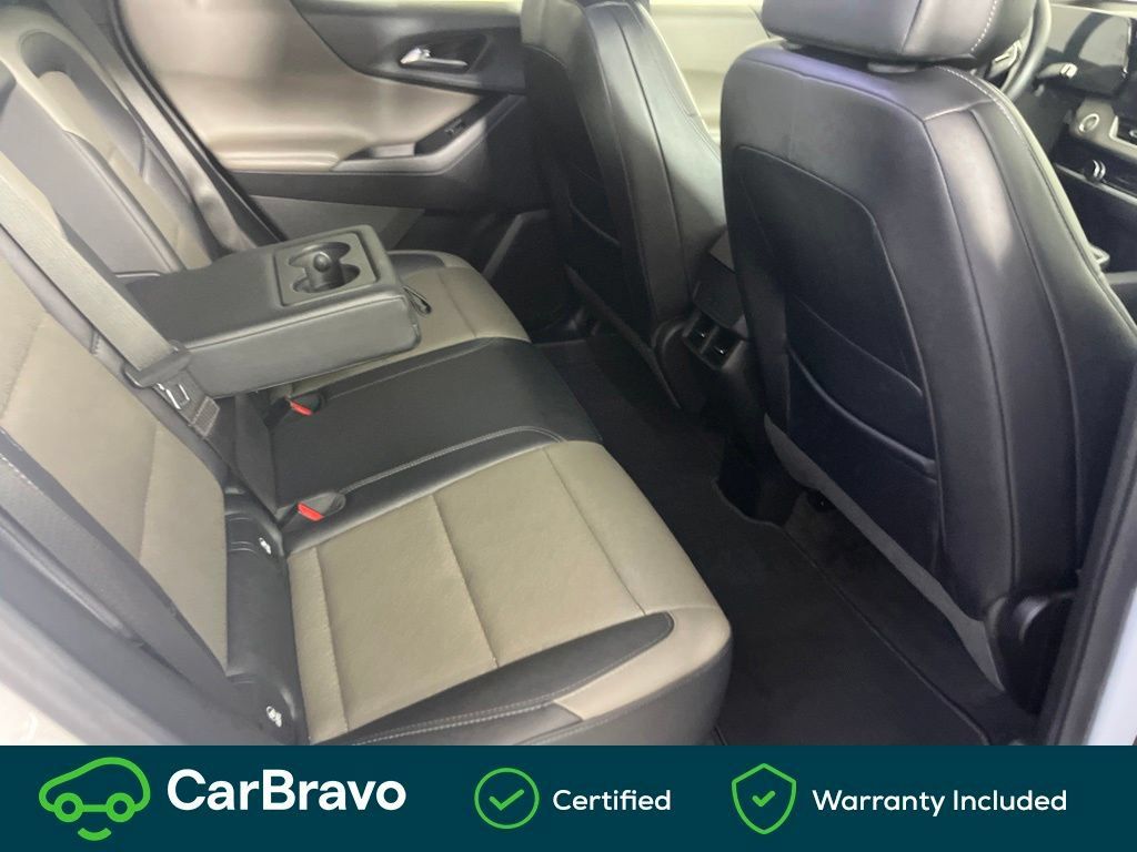 Used 2025 Chevrolet Equinox LT w/ Convenience Package II AWD/4WD image 19