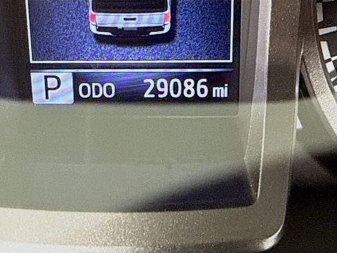 Certified 2022 Toyota Tacoma SR5 image 33