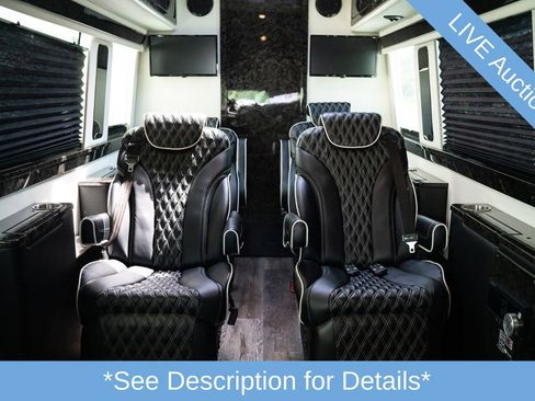 Used 2022 Mercedes-Benz Sprinter 2500 w/ Parking Package image 38