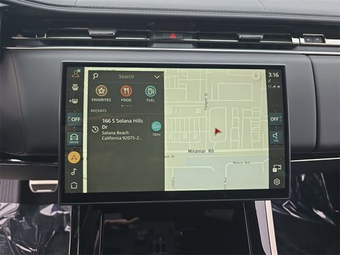 Certified 2025 Land Rover Range Rover Sport Dynamic SE image 23