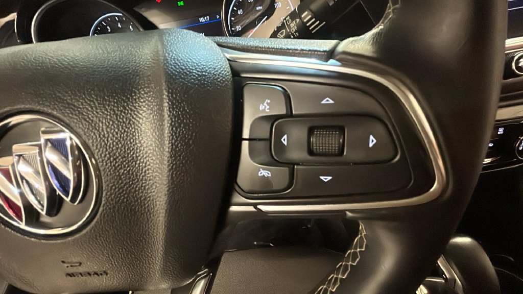 Used 2022 Buick Encore GX Preferred w/ Sport Touring Package FWD image 23