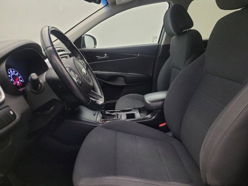 Used 2016 Kia Sorento LX w/ LX Convenience Package image 17