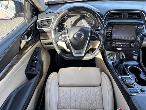 Used 2018 Nissan Maxima Platinum image 18