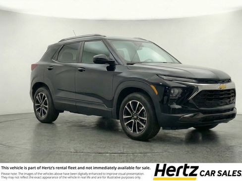 Used 2025 Chevrolet TrailBlazer LT image 1