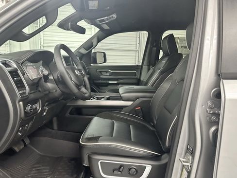 Used 2025 RAM 1500 Laramie w/ Off Road Group image 9