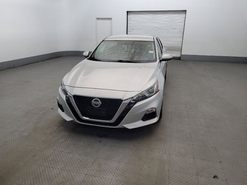 Used 2020 Nissan Altima 2.5 S AWD/4WD image 15