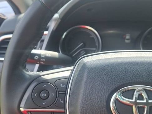 Used 2018 Toyota Camry XLE w/ Audio Package FWD image 11