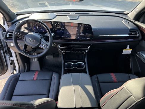 New 2026 Chevrolet Traverse RS w/ LPO, Floor Liner Package image 21