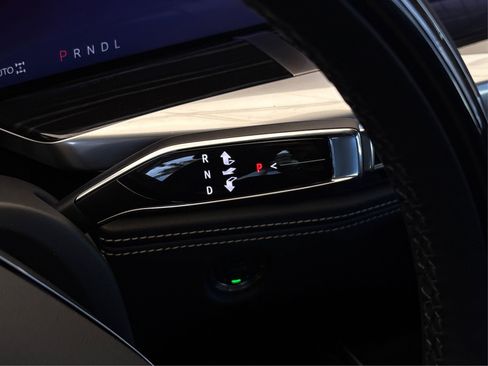 Used 2026 Cadillac Escalade Sport w/ LPO, ONYX Package image 31