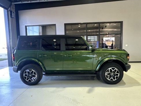 Used 2024 Ford Bronco Outer Banks image 12