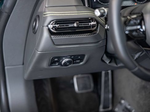 Used 2025 Aston Martin DB12 Coupe RWD image 20