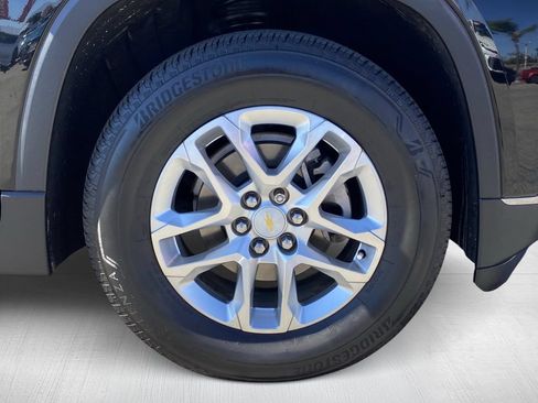 Used 2018 Chevrolet Traverse LT FWD image 14