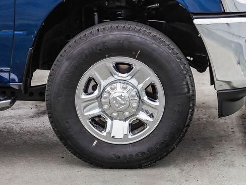 Used 2024 RAM 2500 Big Horn w/ Bed Utility Group AWD/4WD image 11