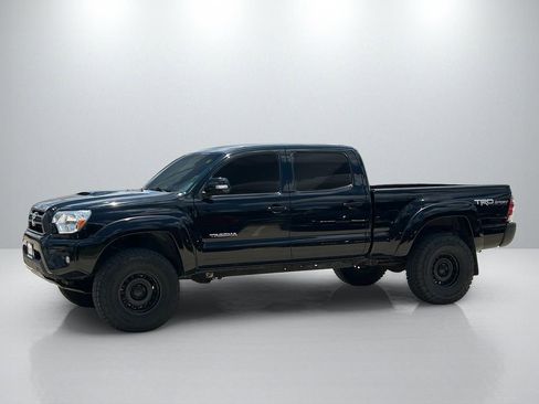 Used 2015 Toyota Tacoma 4x4 Double Cab w/ TRD Sport Package image 8