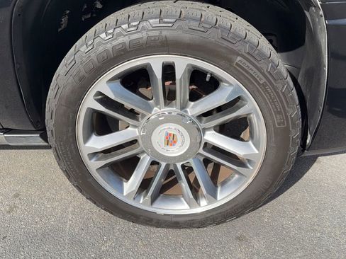 Used 2013 Cadillac Escalade ESV Premium image 11