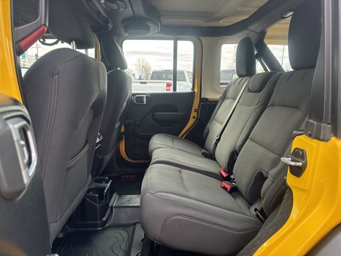 Used 2019 Jeep Wrangler Unlimited Sport image 28