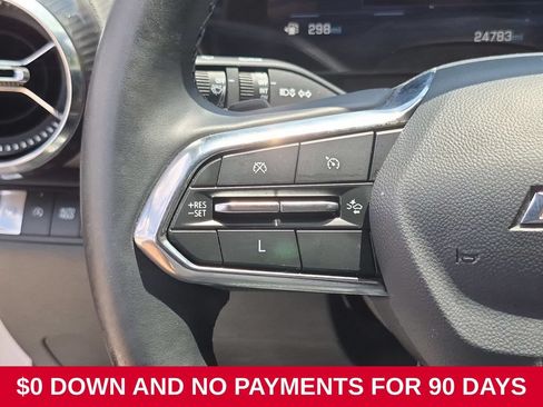 Used 2025 Chevrolet Equinox LT FWD image 21