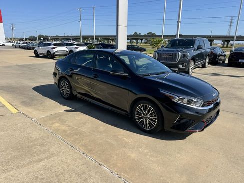 Used 2024 Kia Forte GT-Line w/ GT-Line Premium Package image 9