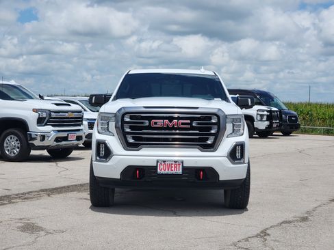 Used 2020 GMC Sierra 1500 AT4 w/ AT4 Premium Package AWD/4WD image 2
