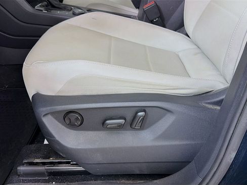 Used 2019 Volkswagen Tiguan SEL w/ 3rd Row Seat Package image 23