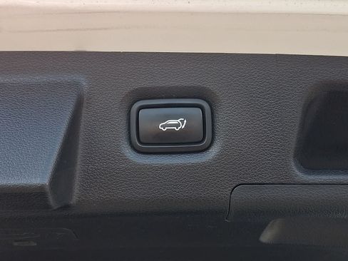 Used 2022 Hyundai Santa Fe Limited AWD/4WD image 32