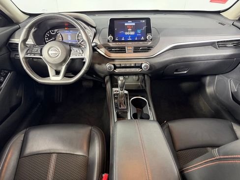 Used 2025 Nissan Altima 2.5 SR image 14