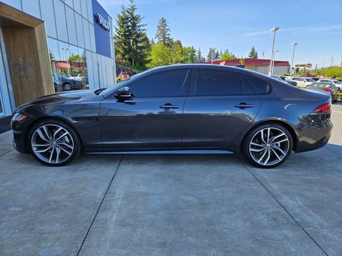 Used 2024 Jaguar XF R-Dynamic SE AWD/4WD image 8