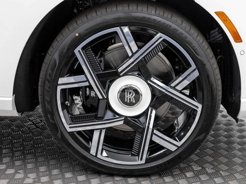 New 2027 Rolls-Royce Cullinan Black Badge AWD/4WD image 57