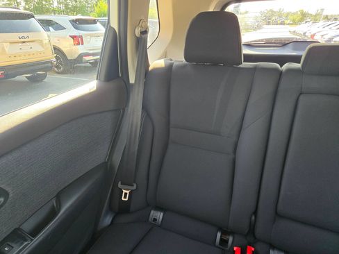 Used 2023 Nissan Rogue S FWD image 12