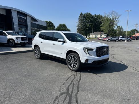 New 2026 GMC Acadia Denali Ultimate AWD/4WD image 16
