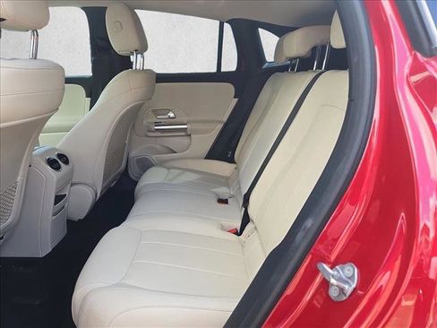 Used 2021 Mercedes-Benz GLA 250 image 17