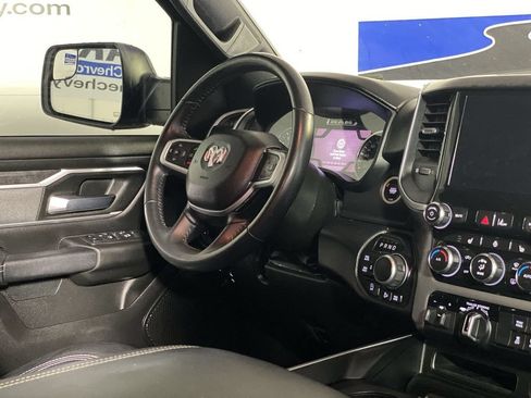 Used 2022 RAM 1500 Big Horn AWD/4WD image 10