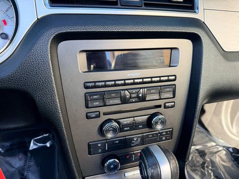 Used 2013 Ford Mustang GT Premium image 18