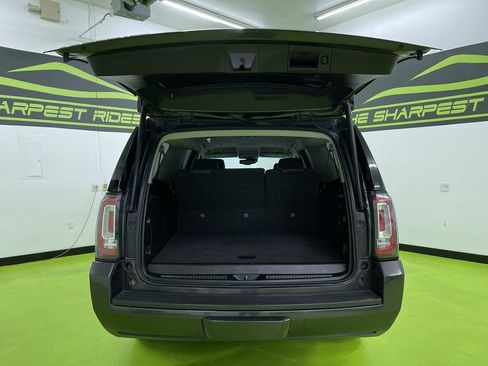 Used 2017 GMC Yukon XL SLT image 9