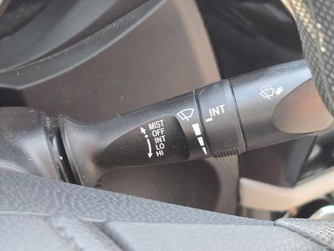 Used 2015 Toyota Corolla LE FWD image 21