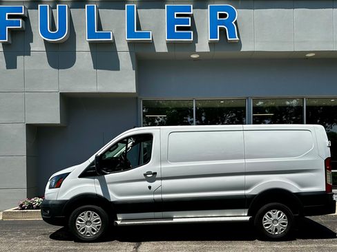 Used 2024 Ford Transit 250 Low Roof w/ Exterior Upgrade Package RWD image 2